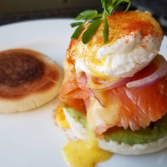 Eggs Benedict med laks